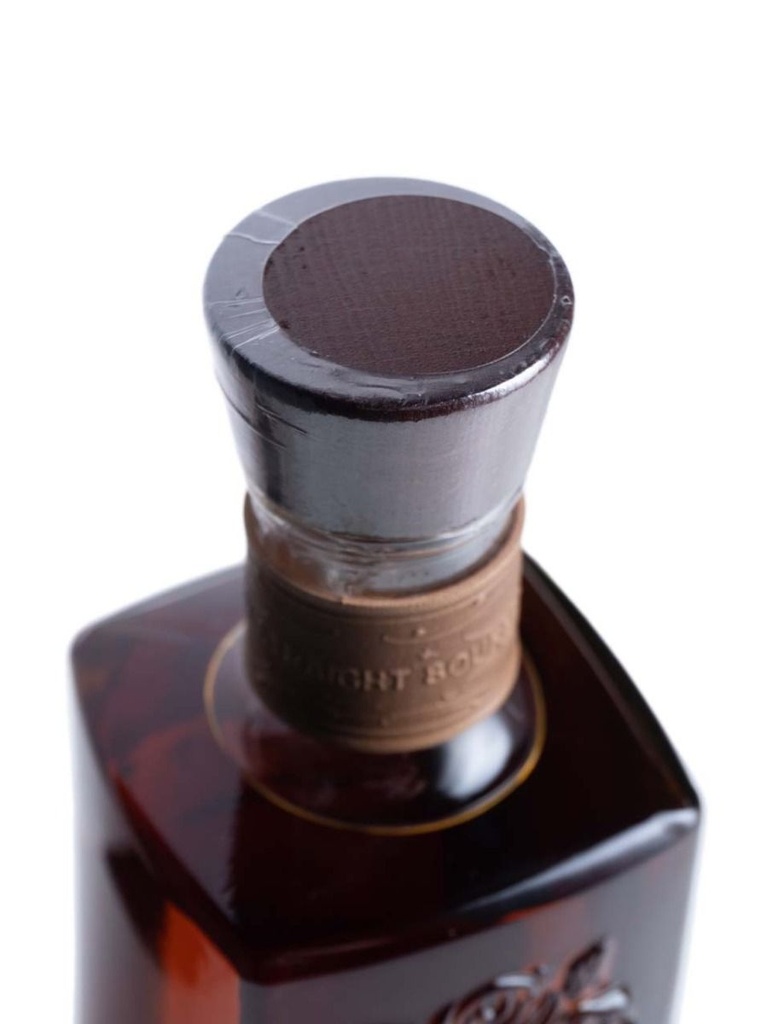 four_roses_single_barrel_700ml_3.jpg