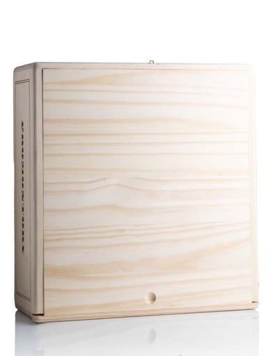 promontory_2016_750ml_in_wooden_case_2_1.jpg