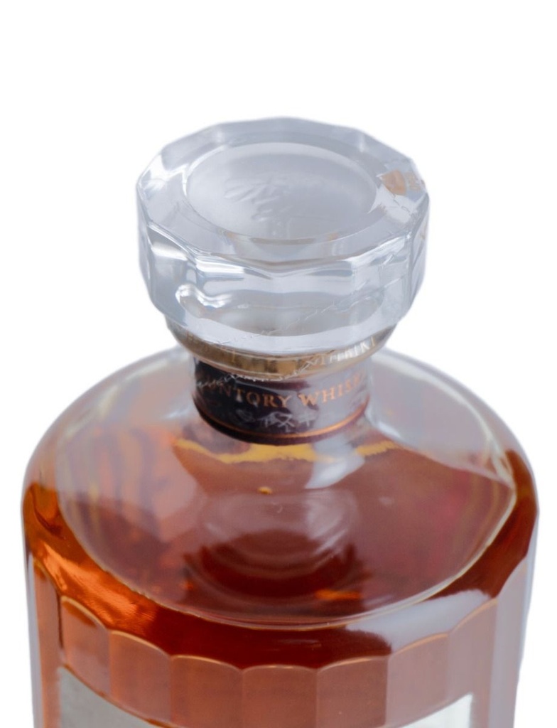 hibiki_17_year_700ml_no_box_3_new.jpg